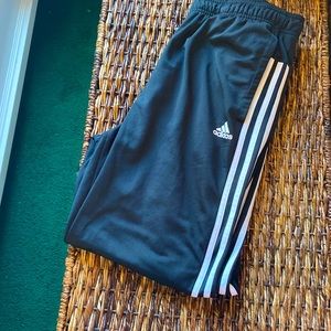 Men’s Adidas 3 stripes sweatpants SIZE XL